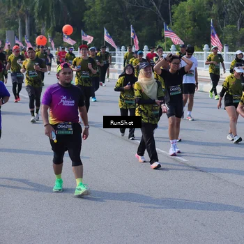 Runner Photo 7180080