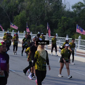 Runner Photo 7180180