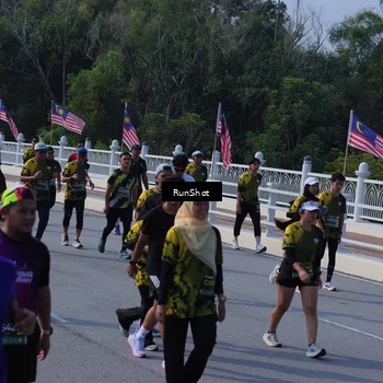 Runner Photo 7180184
