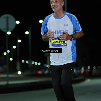 Runner Photo 7180200
