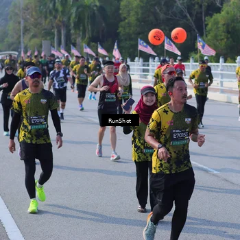 Runner Photo 7180302