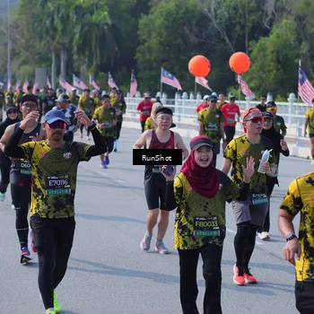 Runner Photo 7180311