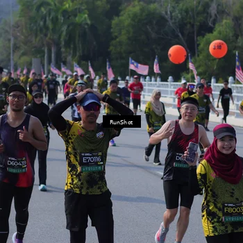 Runner Photo 7180350