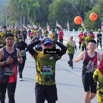 Runner Photo 7180352