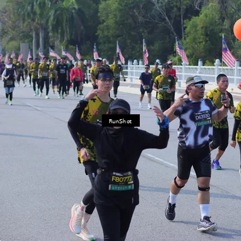 Runner Photo 7180444