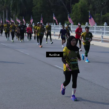 Runner Photo 7180496