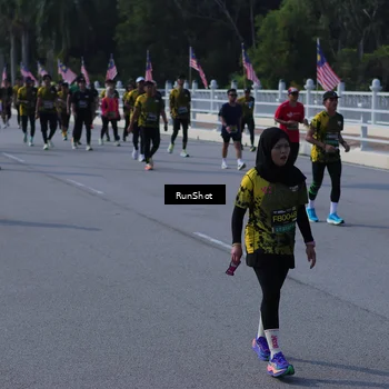 Runner Photo 7180502