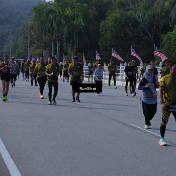 Runner Photo 7180619