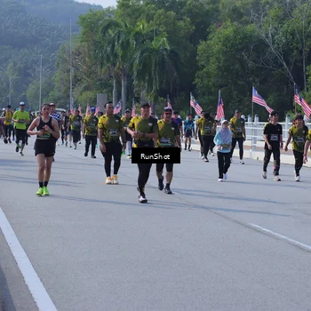 Runner Photo 7180654