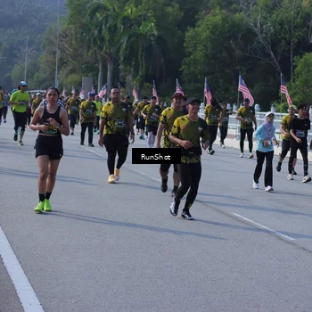 Runner Photo 7180690