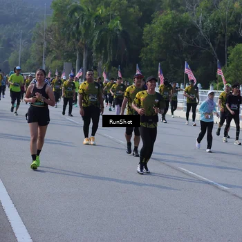 Runner Photo 7180691