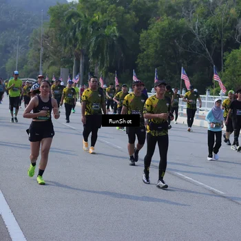 Runner Photo 7180703