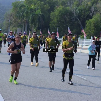 Runner Photo 7180735