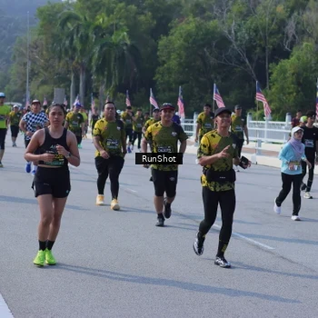 Runner Photo 7180743