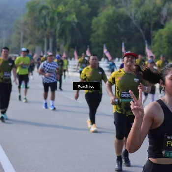 Runner Photo 7180820