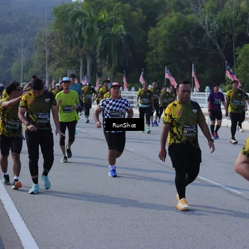 Runner Photo 7180838