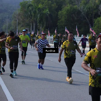 Runner Photo 7180839