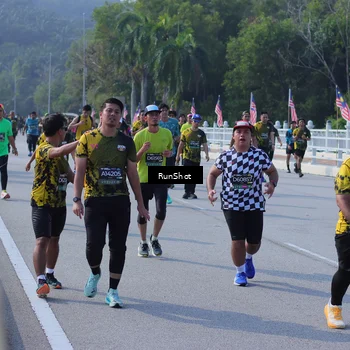 Runner Photo 7180877