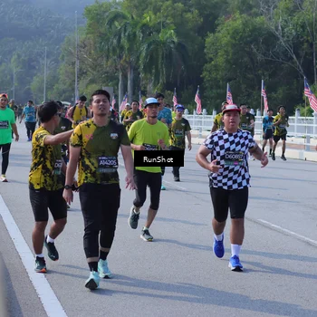 Runner Photo 7180879