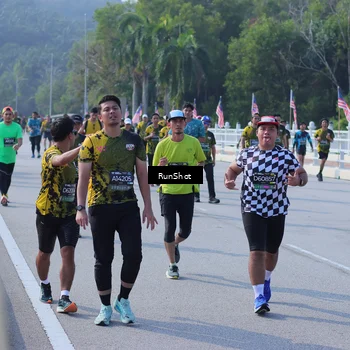 Runner Photo 7180888