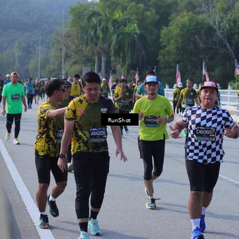 Runner Photo 7180915