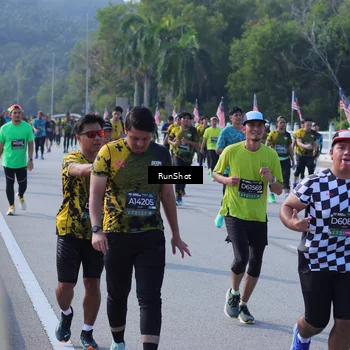 Runner Photo 7180923