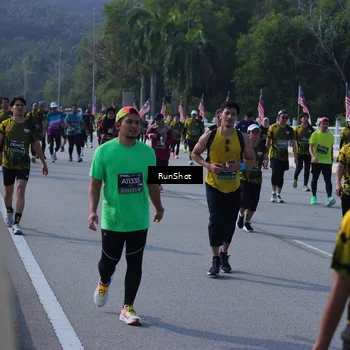 Runner Photo 7181073