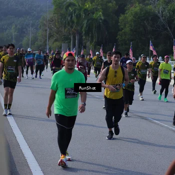 Runner Photo 7181079