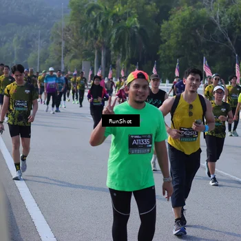 Runner Photo 7181108