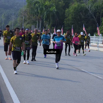 Runner Photo 7181325