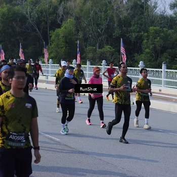 Runner Photo 7181440