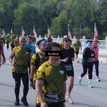 Runner Photo 7181469