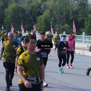 Runner Photo 7181474
