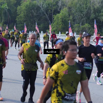 Runner Photo 7181484