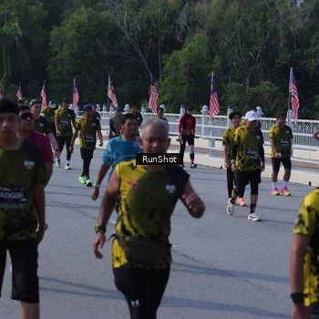 Runner Photo 7181534