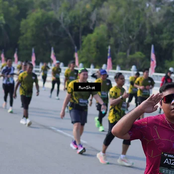 Runner Photo 7181662
