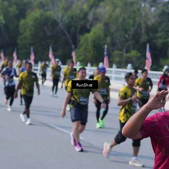 Runner Photo 7181664