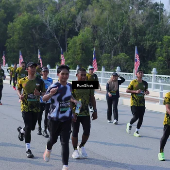 Runner Photo 7181743