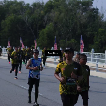 Runner Photo 7181775