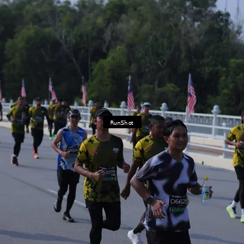 Runner Photo 7181784