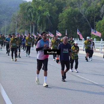 Runner Photo 7181819