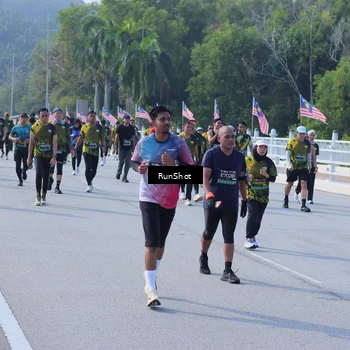 Runner Photo 7181837