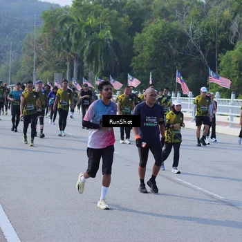 Runner Photo 7181842