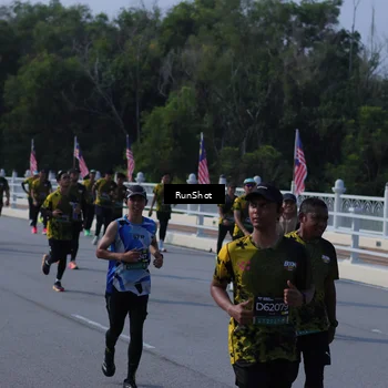 Runner Photo 7181843
