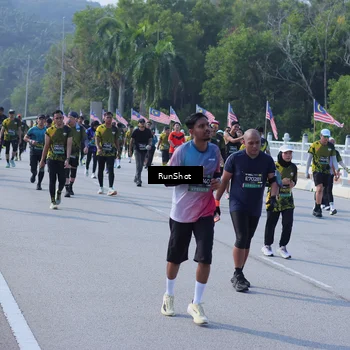 Runner Photo 7181849