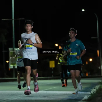 Runner Photo 7181851