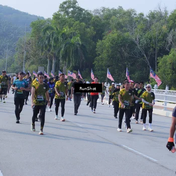 Runner Photo 7181899