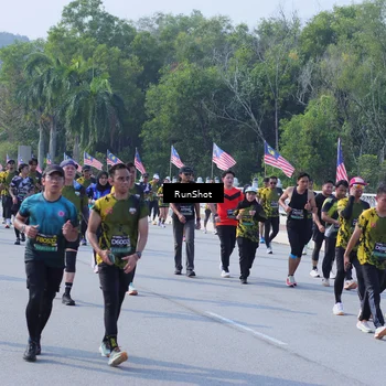 Runner Photo 7182000