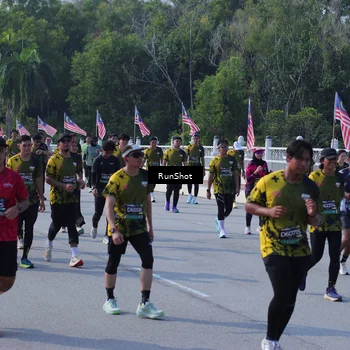Runner Photo 7182105