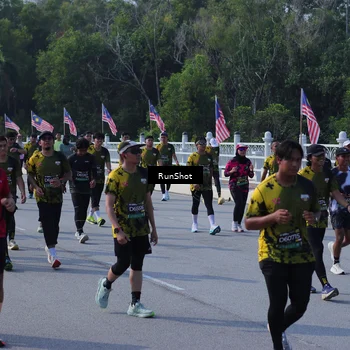 Runner Photo 7182106